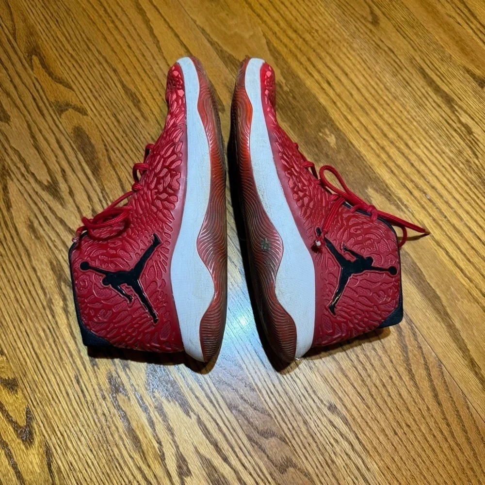 Jordan’s Ultra Fly 1 Size 9.5